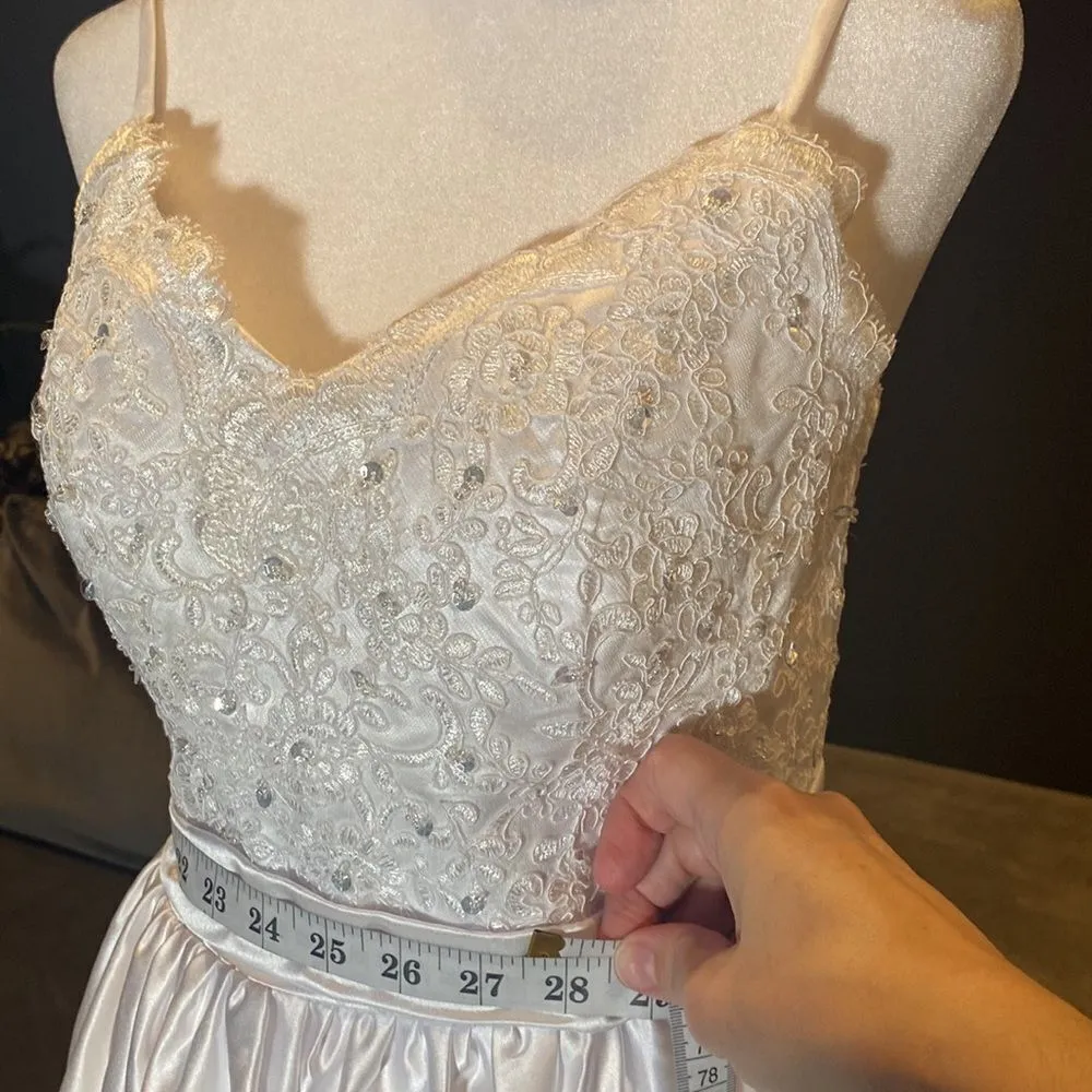 Women’s White Satin Full Length Prom Party Dress Corset Back Size 2 NWOT White - Image 9