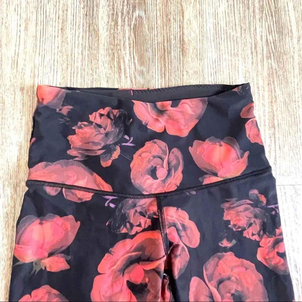 Victoria Secret Sport Roses are red  rose print leggings - Image 7