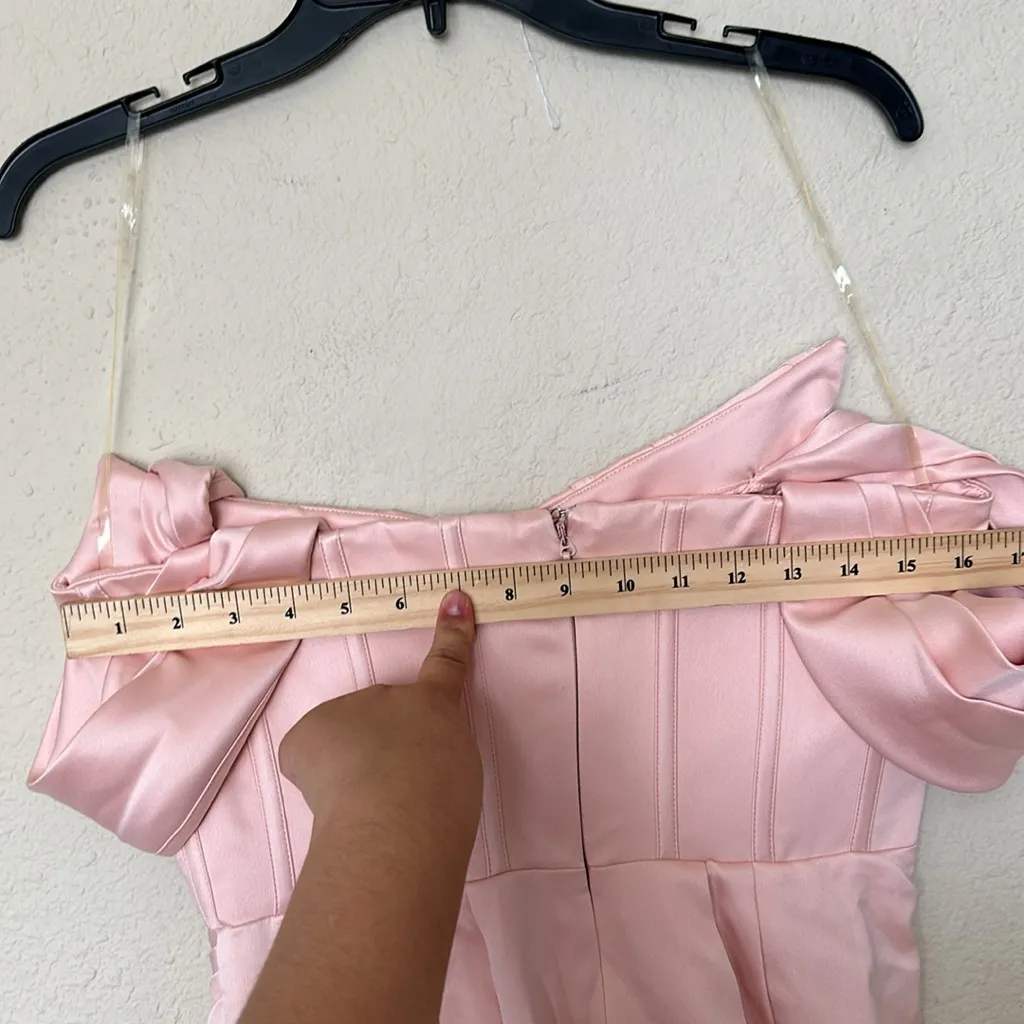 HOUSE OF CB 'Genevieve' Blush Satin Off Shoulder‎ Gown /Size M NWOT size M - Image 6