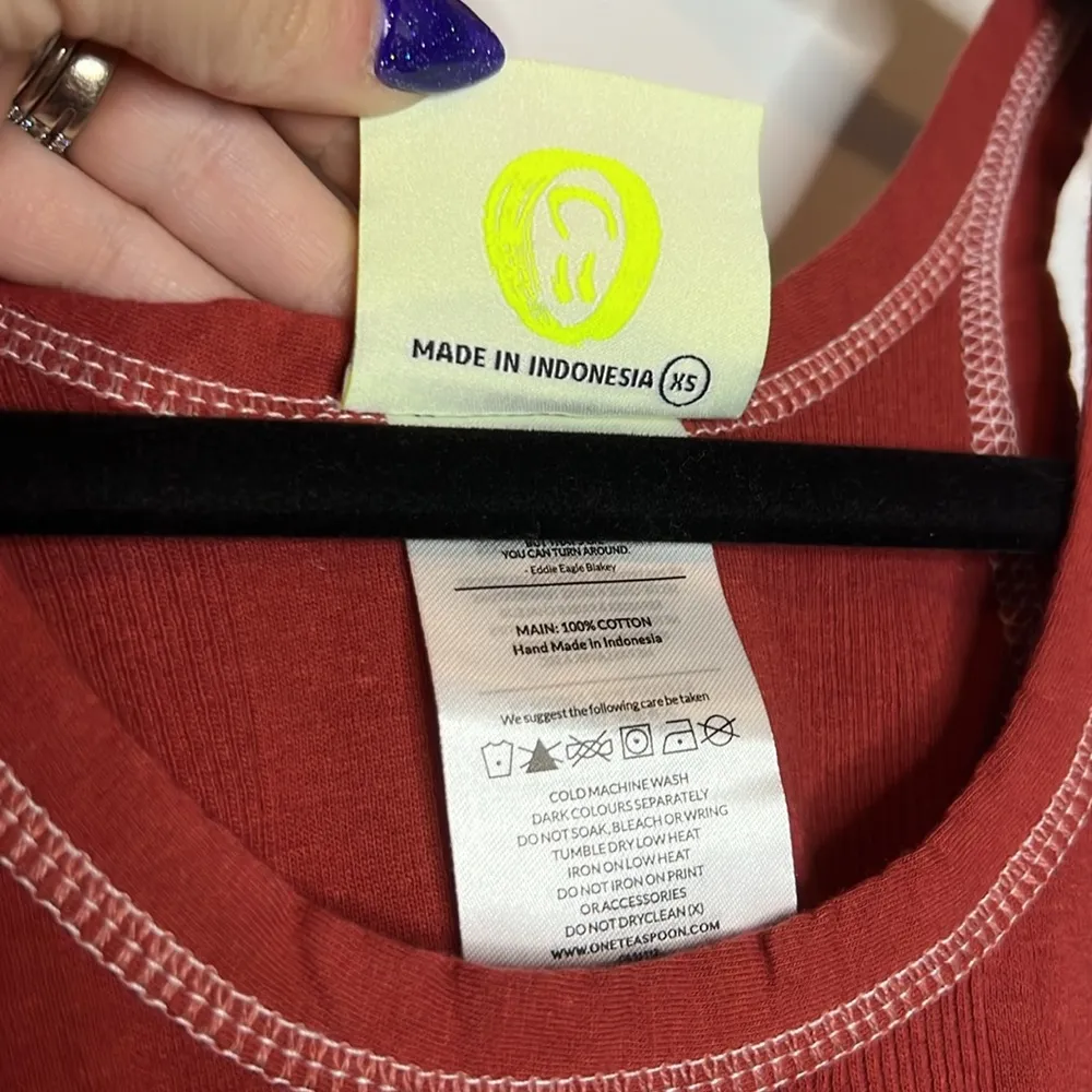 NWT  Bossa Red Bower Bird Singlet - Image 7