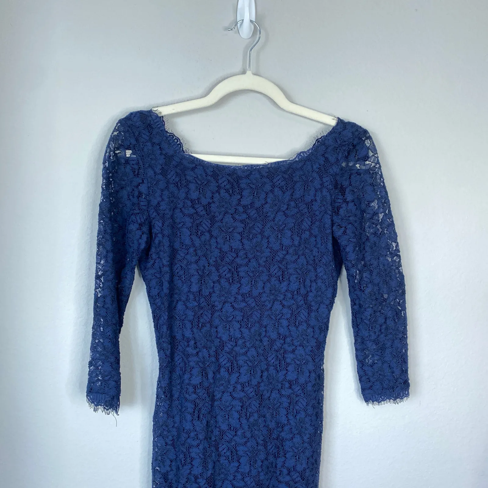 DIANE VON FURSTENBERG Zarita Dress Navy Blue Lace Size 2 Mini Sheath Cocktail - Image 5