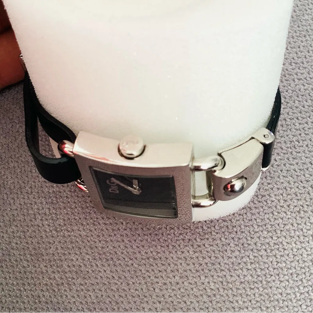 Ladies DOLCE&GABBANA watch 🌹🌹 - Image 9