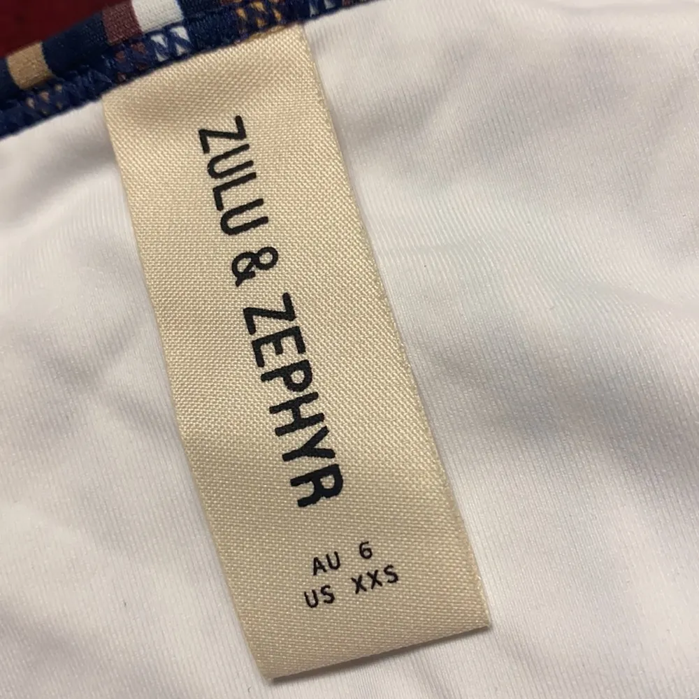 Last chance…Zulu & Zephyr Bikini Bottom Stripe Margot Tri Cup XXS New Gold - Image 5