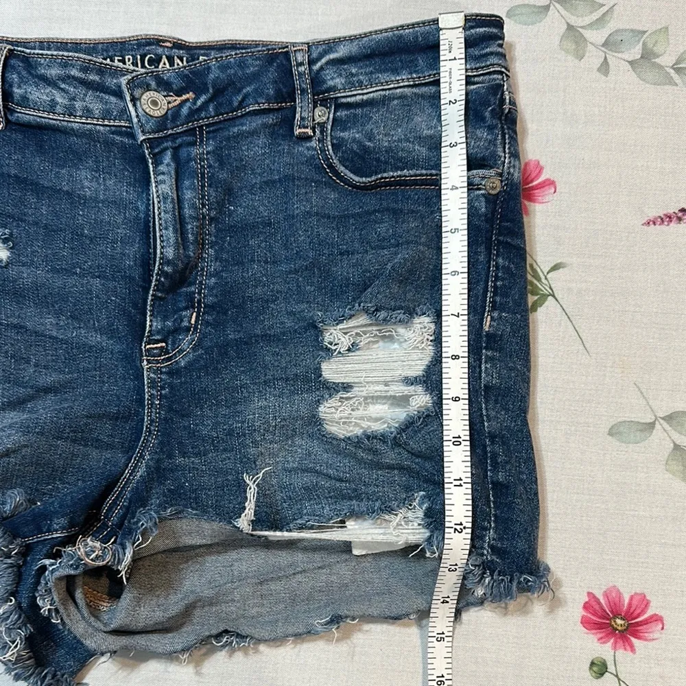 American Eagle hi-rise shortie Blue Jean Shorts High-Waisted Frayed size 16 - Image 6