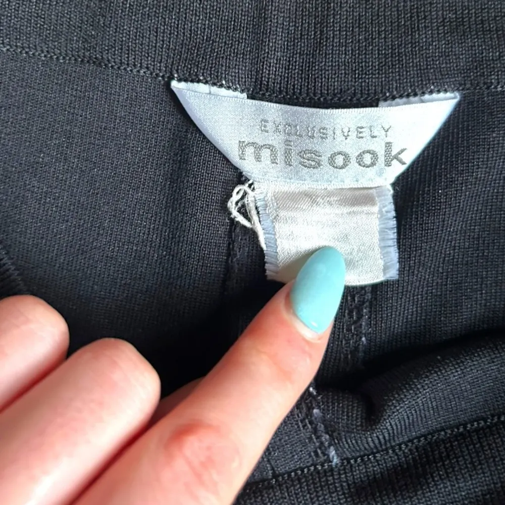 Exclusively Misook Black Pull On Pants Size XS - Image 4