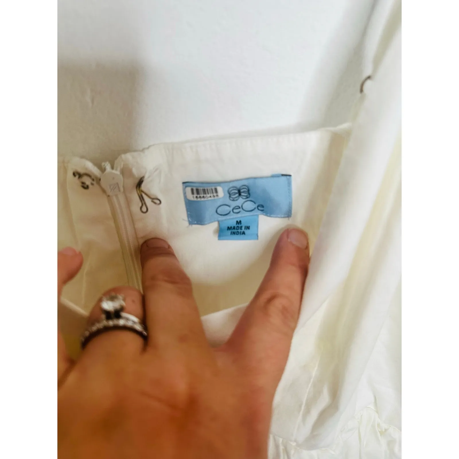 CeCe Women's White Adjustable Strap Bubble Hem Camisole V-Neck Top Size Medium - Image 8