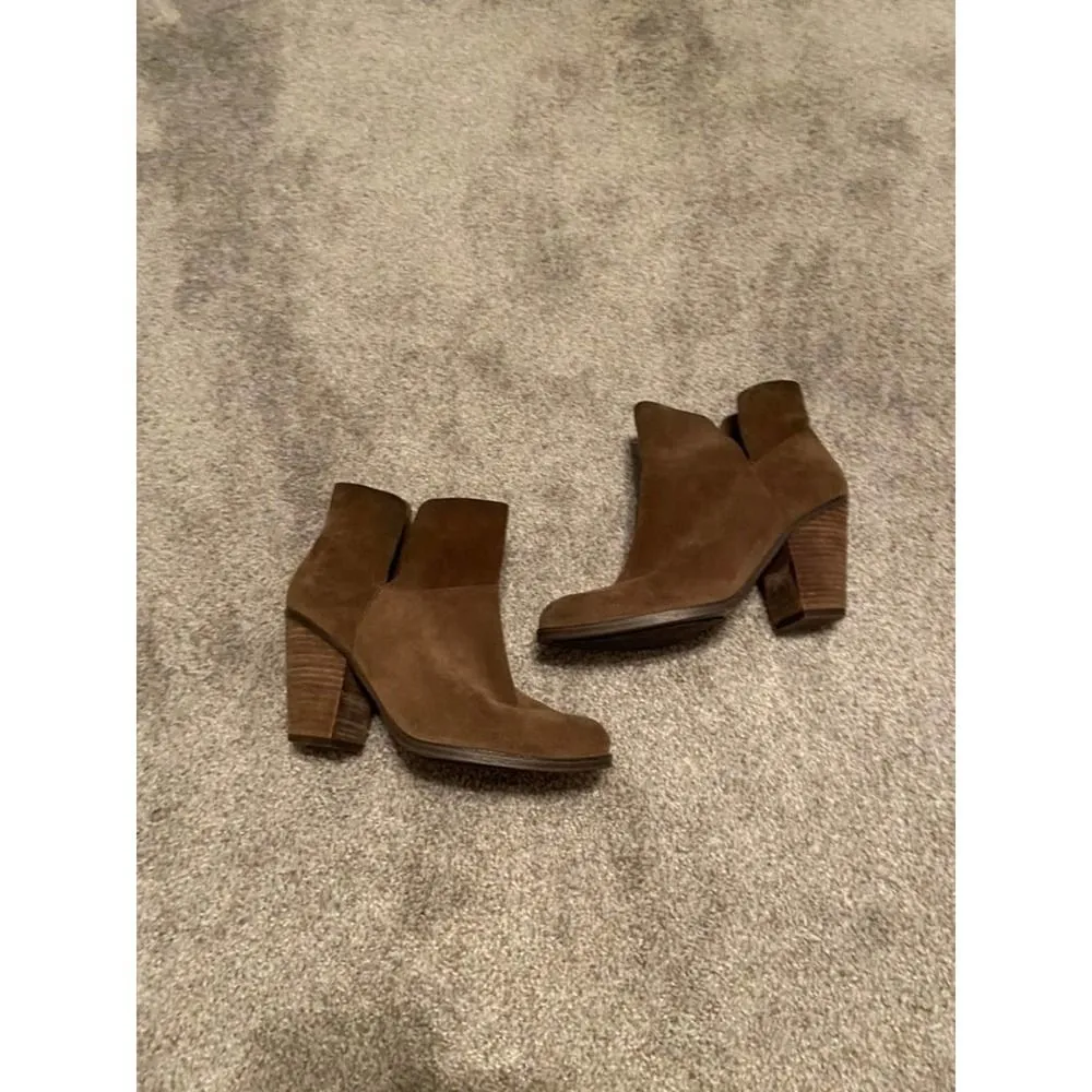 Booties 8.5 vince‎ camuto brown - Image 4