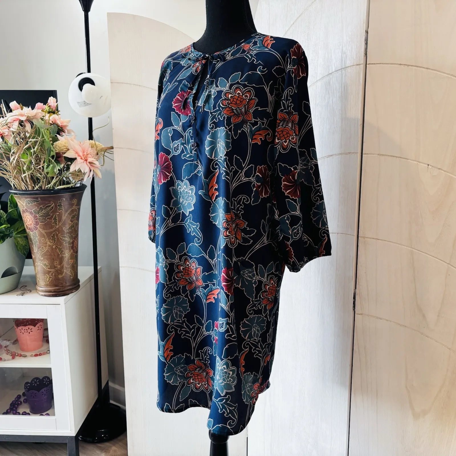 Gap Navy Floral Long Sleeve Keyhole Neck Dress Lightweight Size Small - Image 3