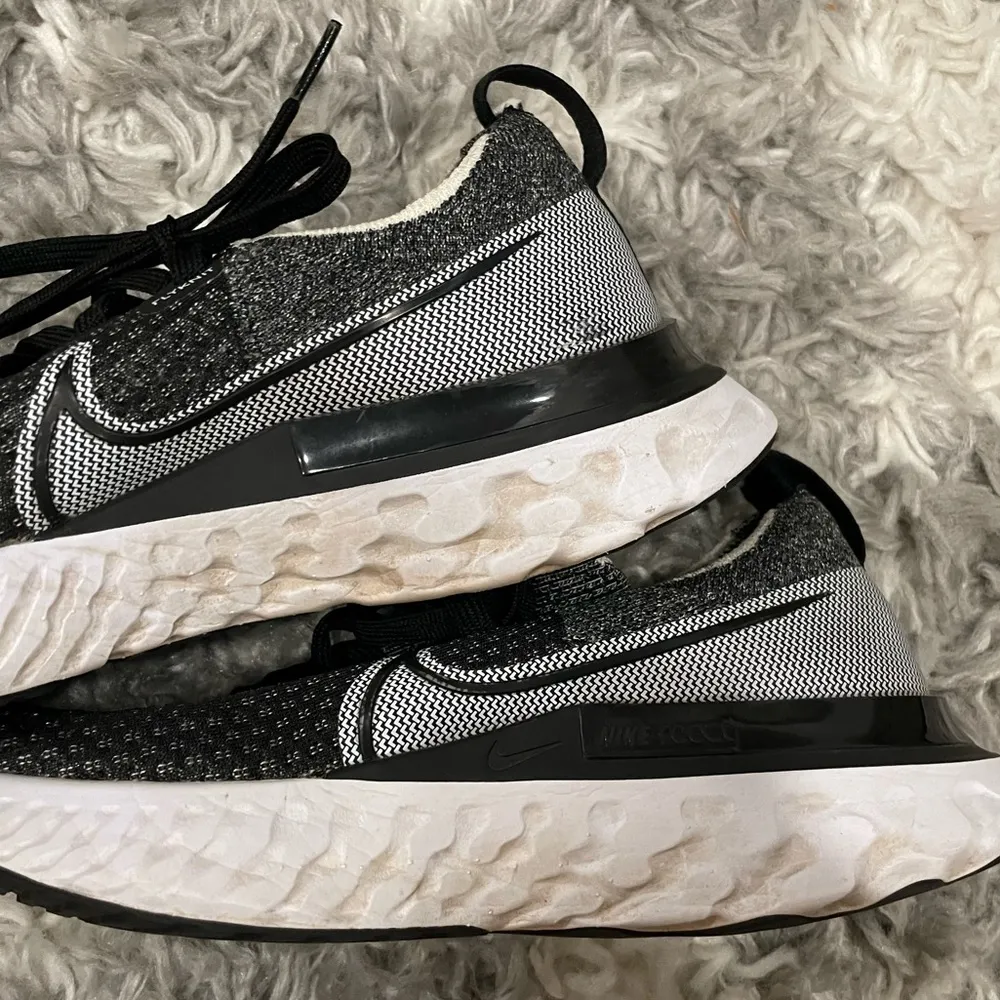 Nike React Infinity Run Flyknit Women's Running Shoe - Image 7