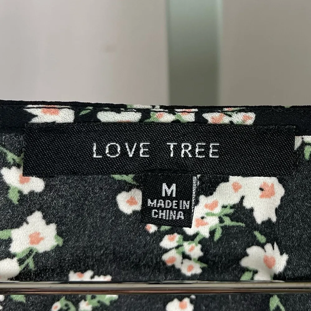 Love Tree Medium Sweetheart Floral Long Sleeve Crop Top Faux Button Up Formal - Image 5