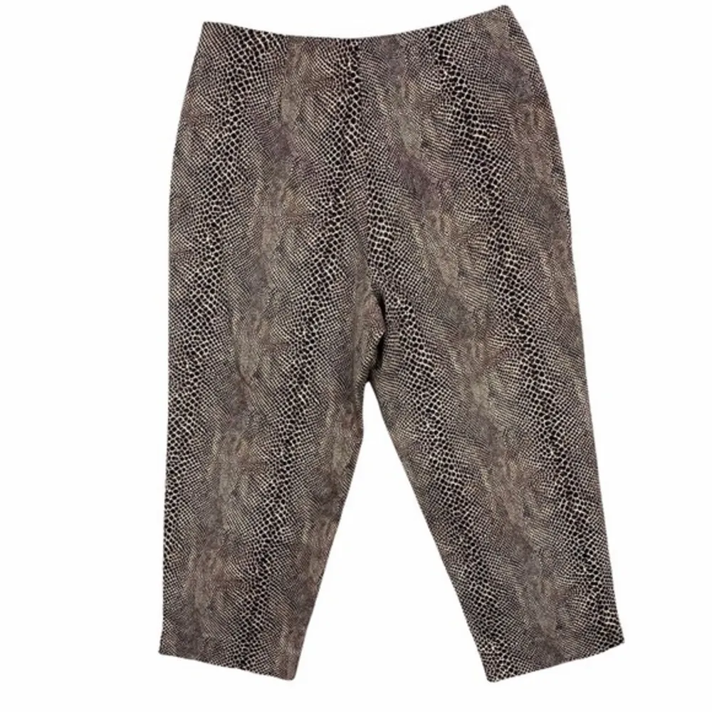 Esperanto Petite Snake Print Stretch High Rise Capri‎ Brown Size 4P - Image 2