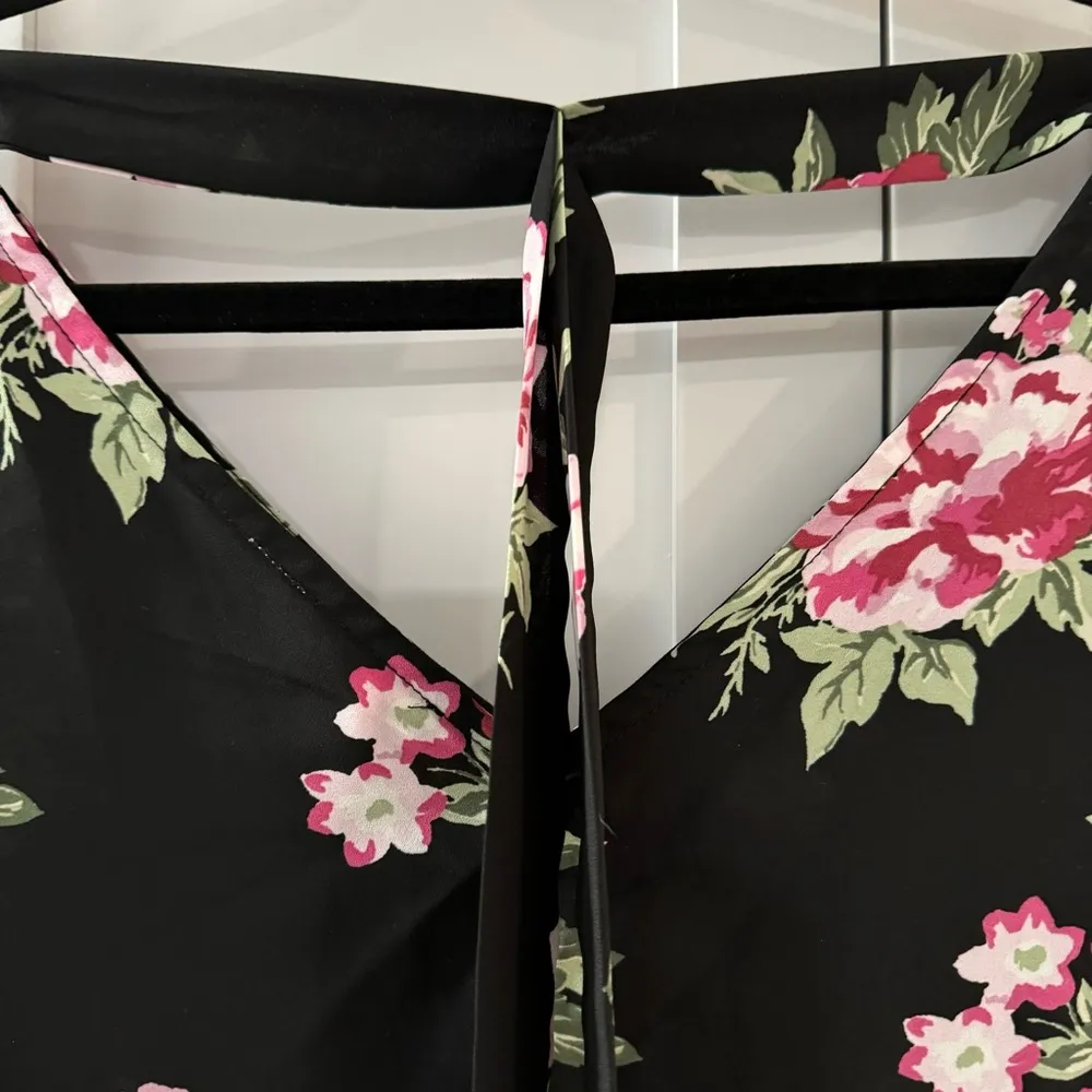 Seven Sisters Black with Pink Rose Semi-Sheer V-Neck Low V Back with Tie Blouse - Image 5