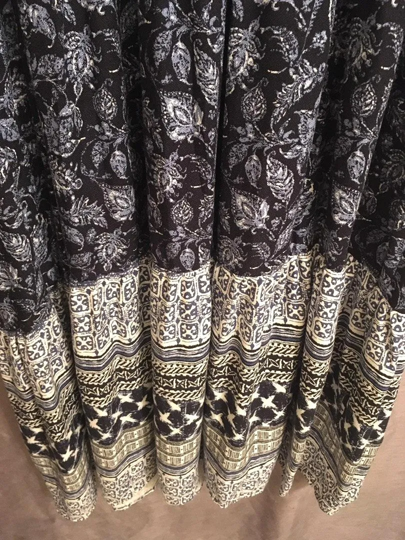 Maxi Long Sleeve Dress - Image 4