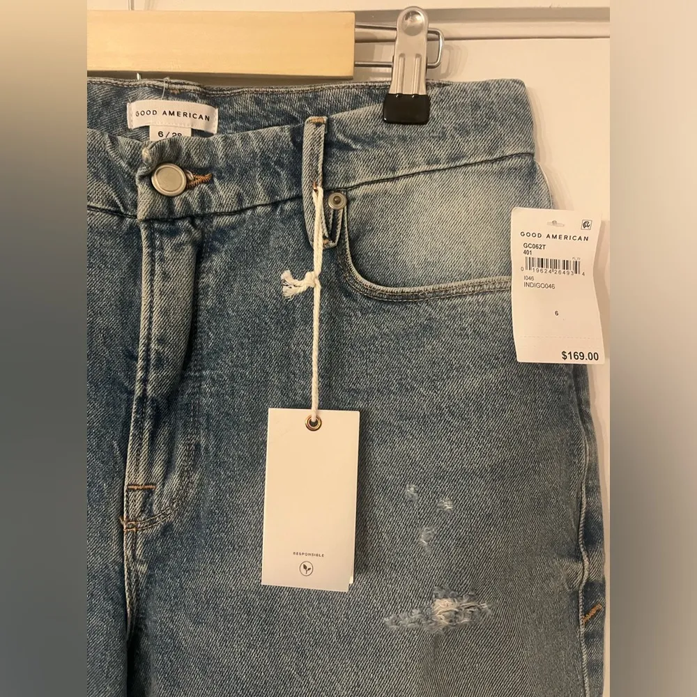 NWT Good American Good Classic Skinnyish jeans in Indigo - Image 4