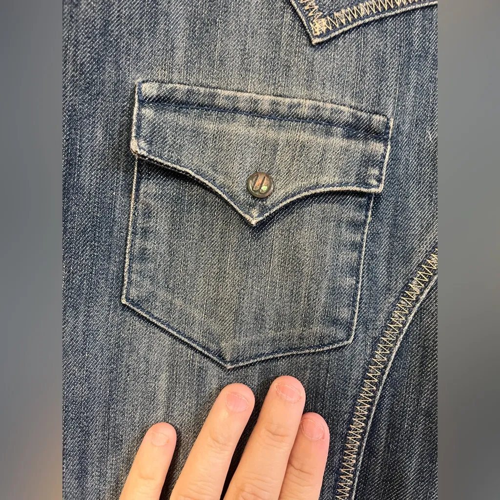 Wrangler Women’s Blue Denim Snap Vest‎ – Size M Western Stud Detail Y2K Style - Image 4