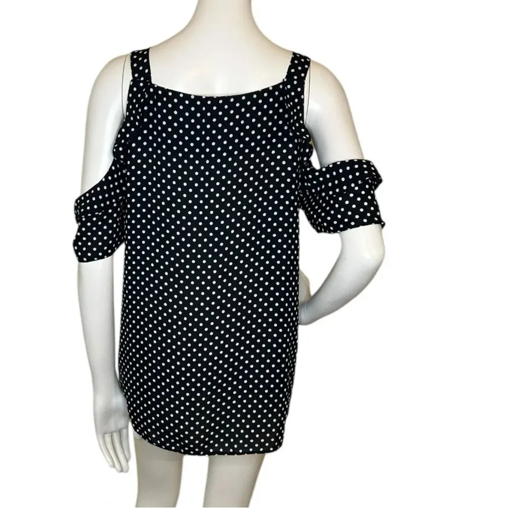 Dorothy Perkins Women’s Black and White Cold Shoulder Short Sleeve Blouse Sz 10 - Image 2