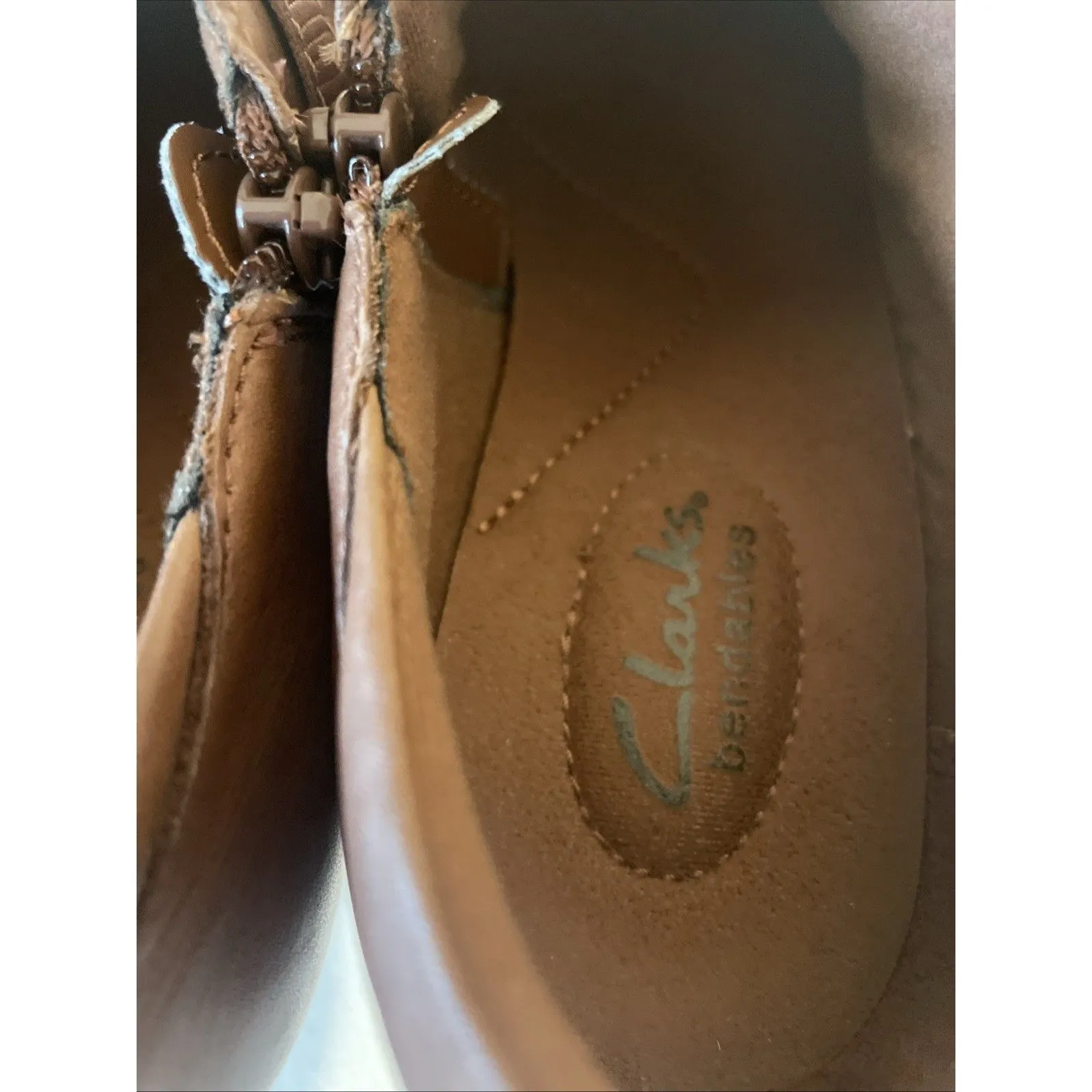 Clarks Bendables Womens Brown Leather Chunky Heel Shoes Zip Buckles Size 7.5 - Image 13