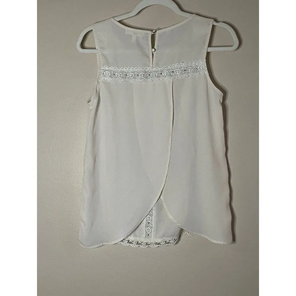 monteau embroidered lace cream tank top sz M Athletic Pants - Image 2