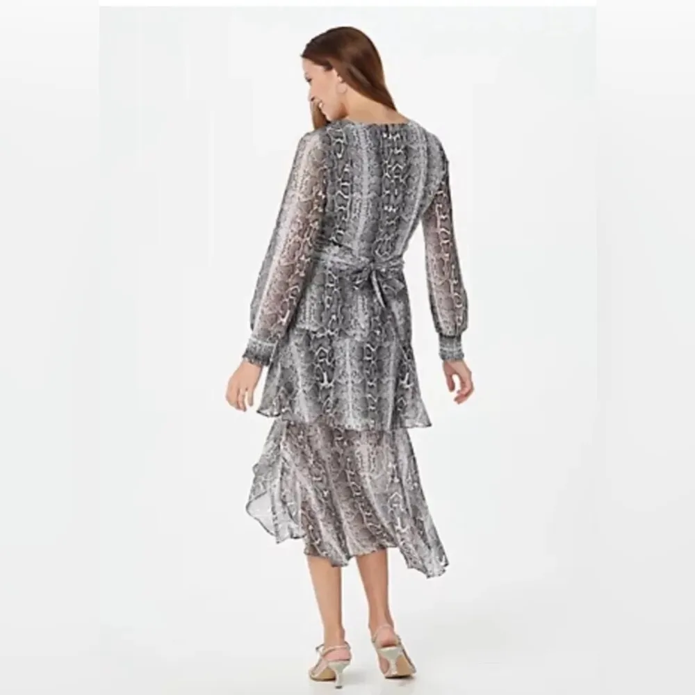 NWT Sam Edelman Snakeskin Tiered Ruffle Long Sleeve Midi Dress Grey Plus Size 1X - Image 2