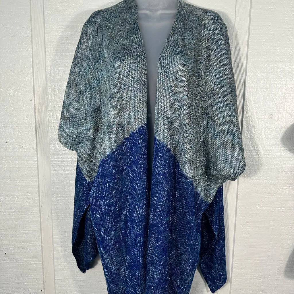 Vince Camuto Blue and Gray Short Sleeve Kimono Cardigan One Size NWOT - Image 5