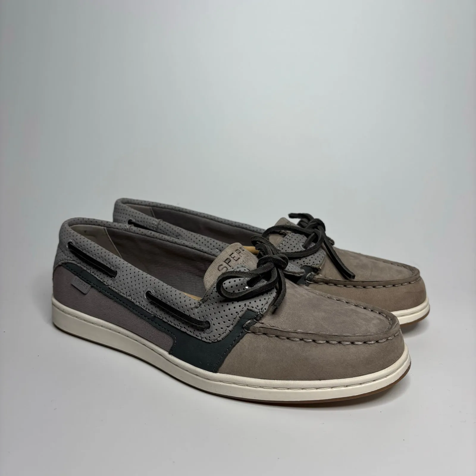Sperry Women's Starfish Pin Perforated Boat Shoes in Grey - Image 6