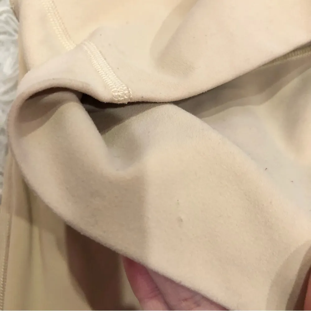 Lululemon ALIGN High Rise CROP‎ 17” PROSECCO Tan Size 10 - Image 4