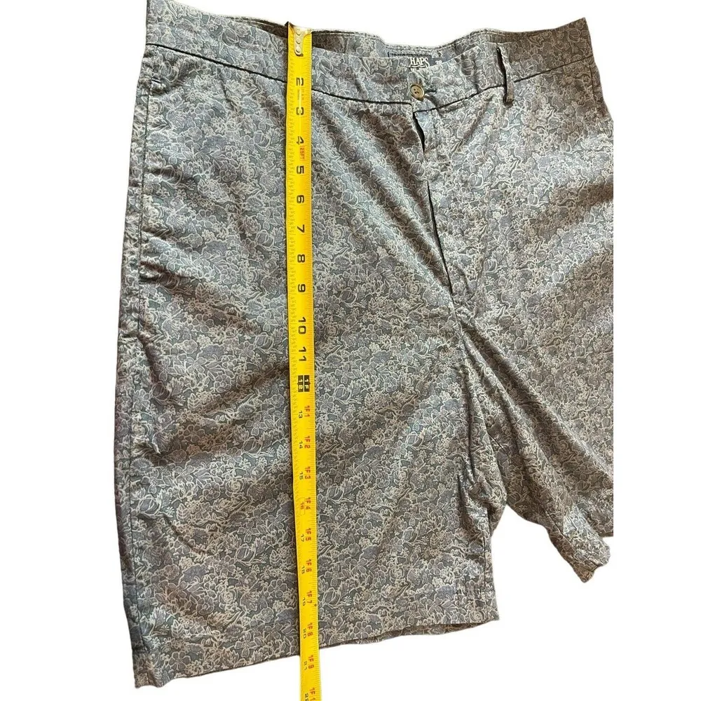 CHAPS Women’s  Purple Floral Flat Front Chino Shorts Size 38 - Image 8