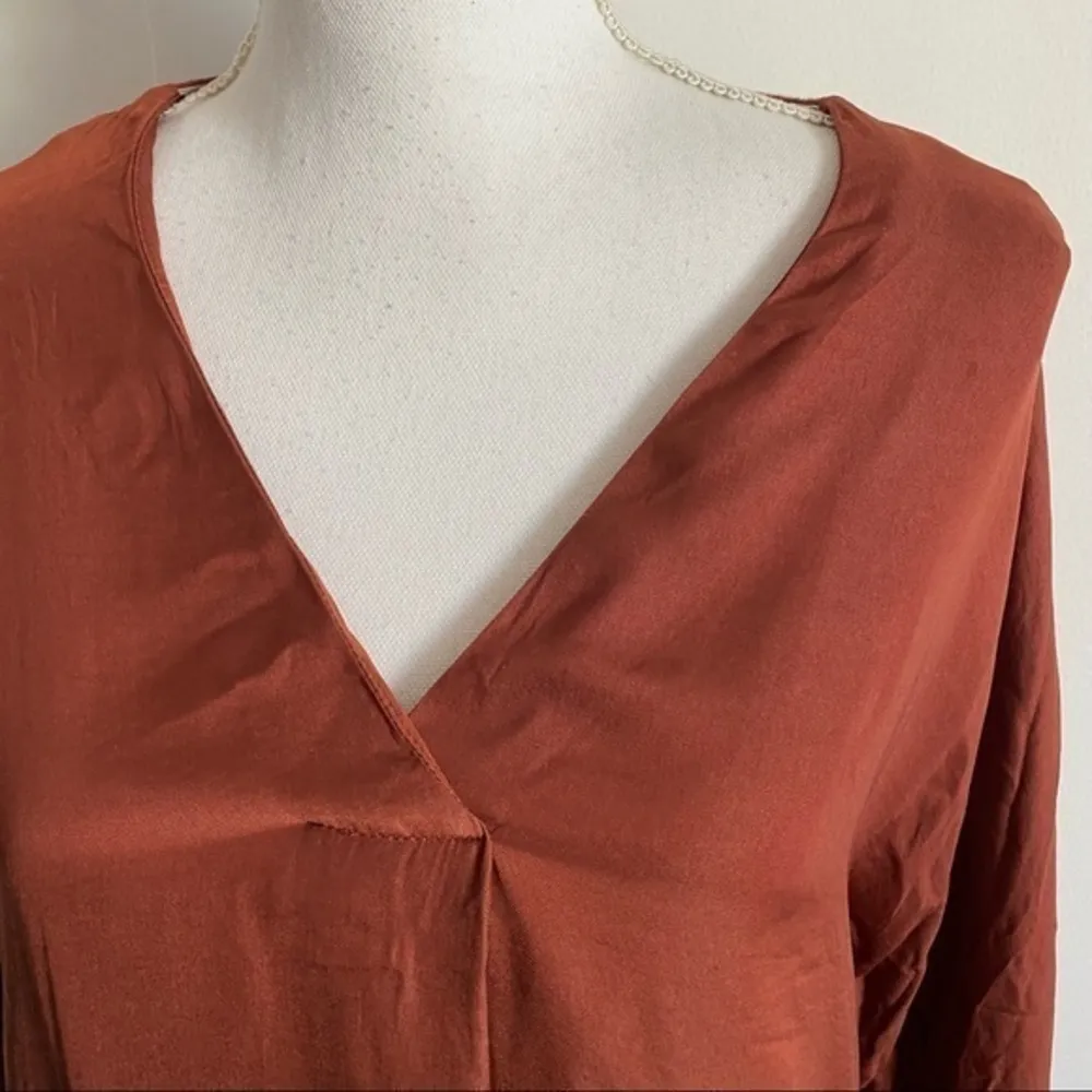 Dolan • Brick Red Satin Front Blouse V Neck Size XS - Image 18