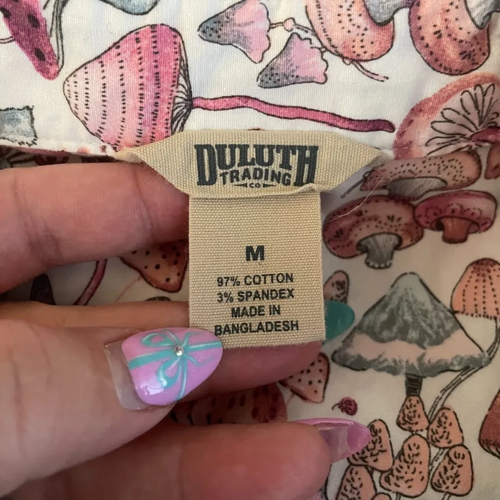 Duluth Trading Women M White Pink Mushroom Printmaker Poplin Elbow Sleeve Shirt Size M - Image 7