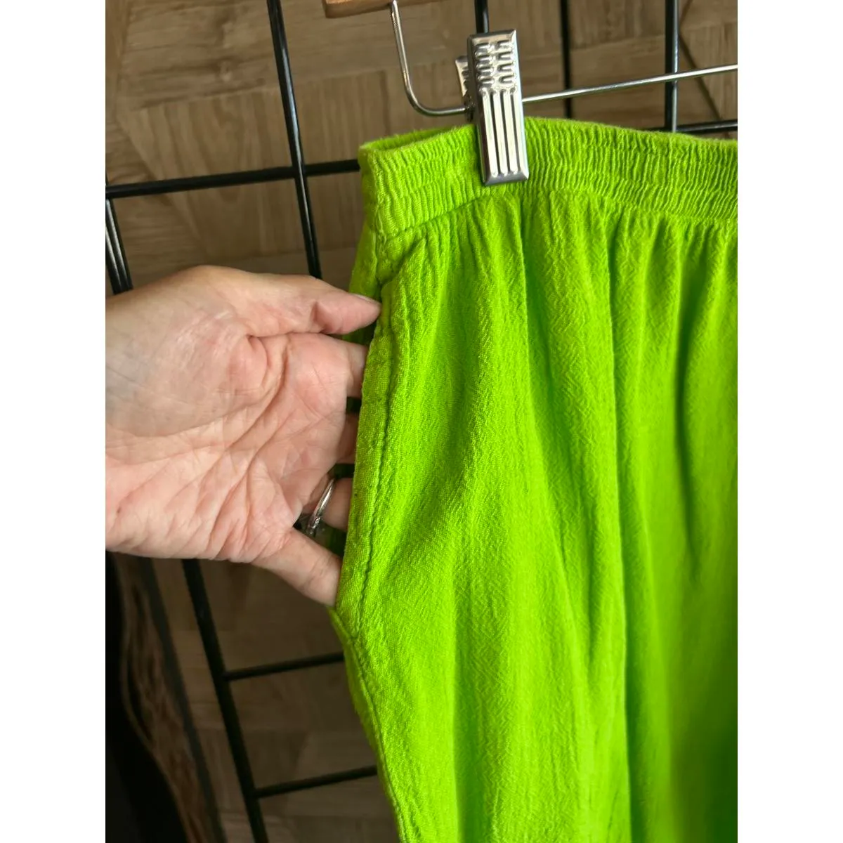 NWT Manta Del Lago Pants Sz XL Green Crochet Hem Cropped Size L - Image 2