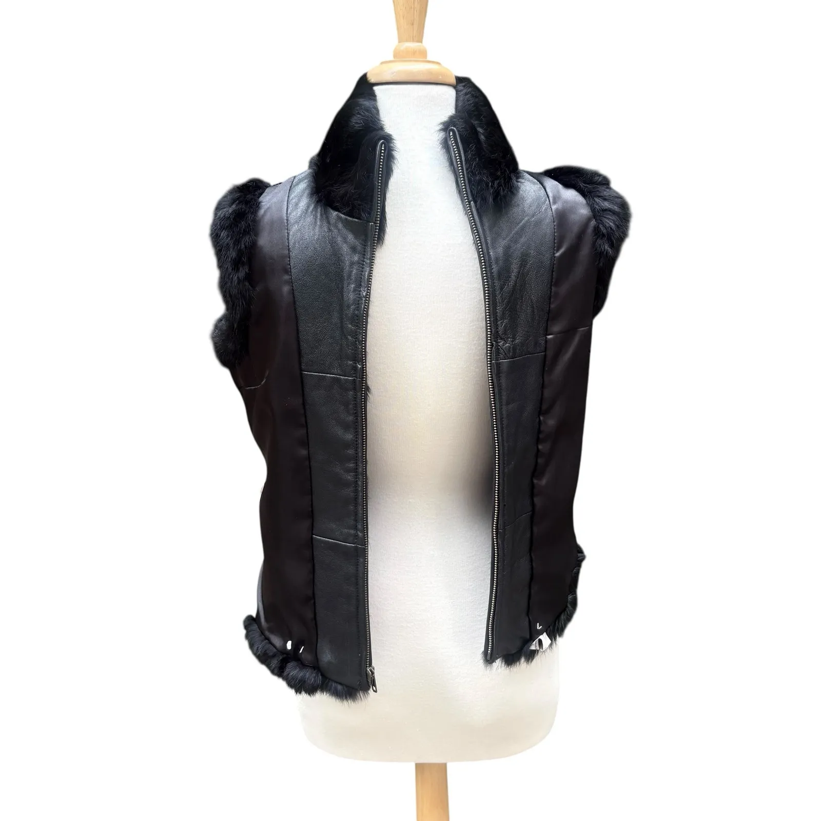 Karen Kane Natural Fur Vest Sz M Black Full Zip - Image 9