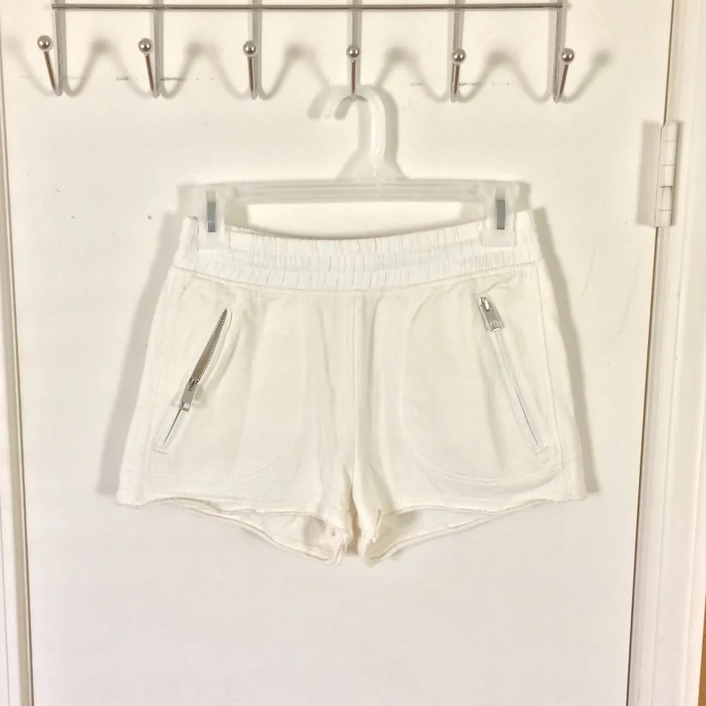 Diesel women's XXS cotton zipper pocket ivory "S-AVY" raw hem 'sweatpant' shorts - Image 4