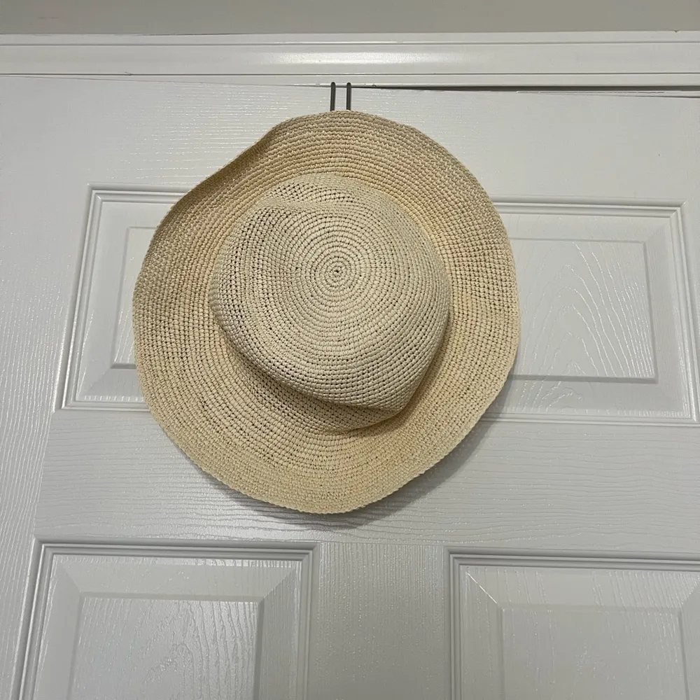 NWT Casa Clara Goldie Hat in Natural - Image 3