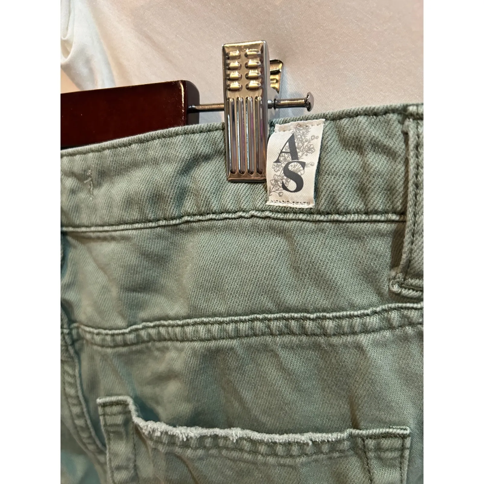 Altar'd State Olive Green Distressed Cropped Jeans Size‎ 27 - Image 4