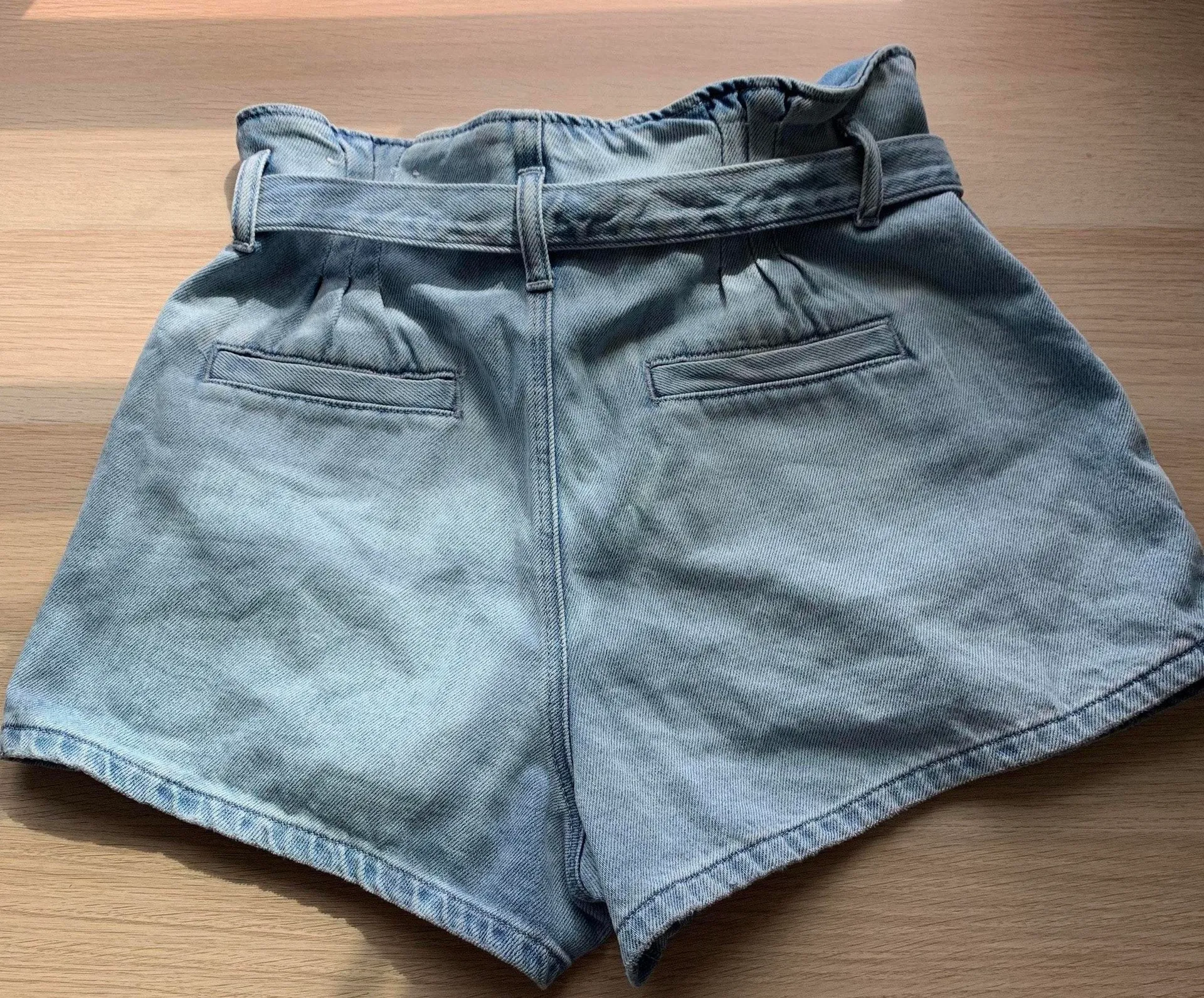 American Eagle Outfitters Mom Shorts - Image 2