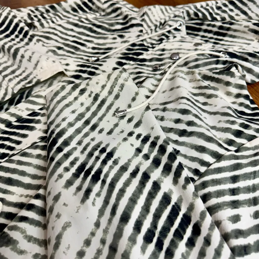 Soft Surroundings Go Lively Shibori Hooded Anorak Jacket Size L Zip Snaps Lined - Image 11