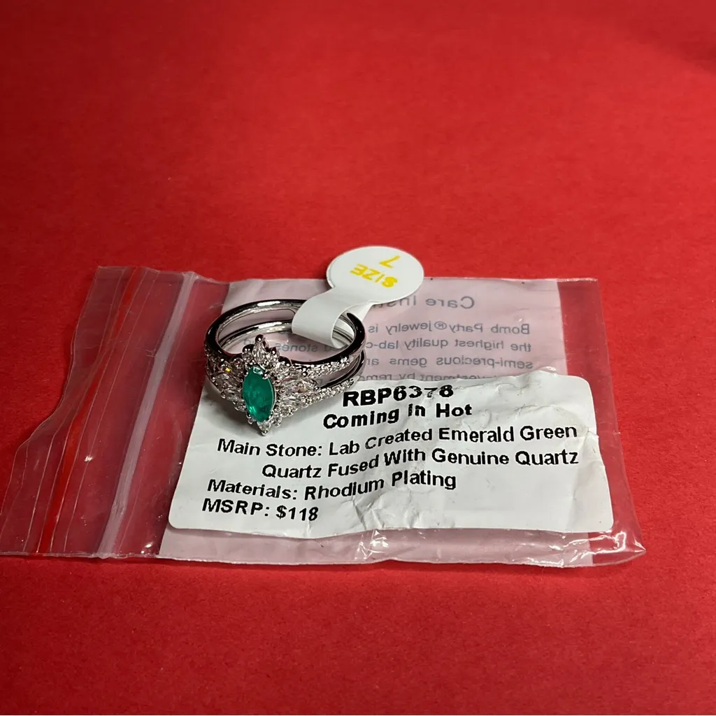 Bomb Party RBP6378 “Coming in Hot” Quartz on Rhodium Plating Size 7 Ring NWT Green - Image 5