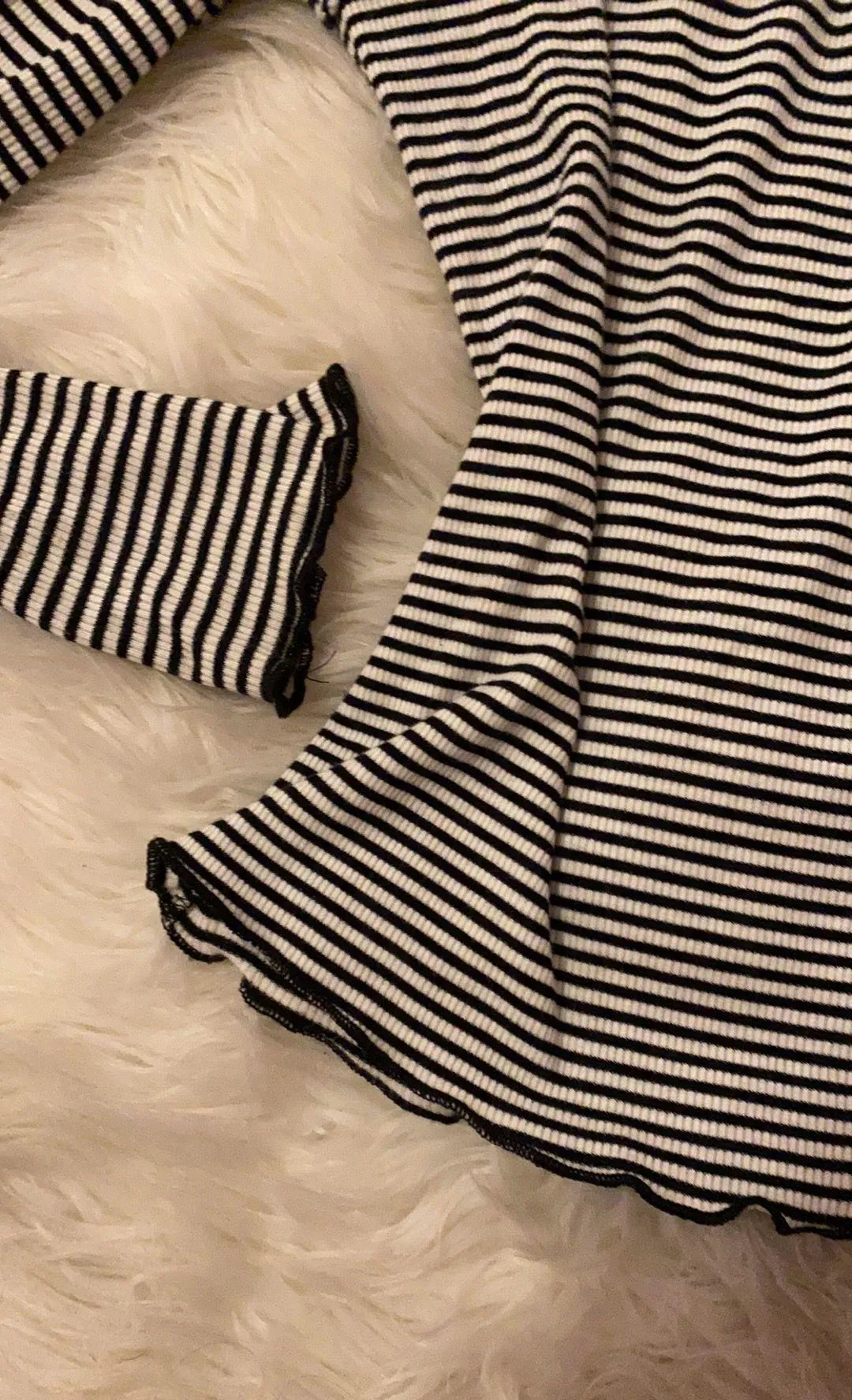 LA Hearts Cold Shoulder Crop Top - Image 4