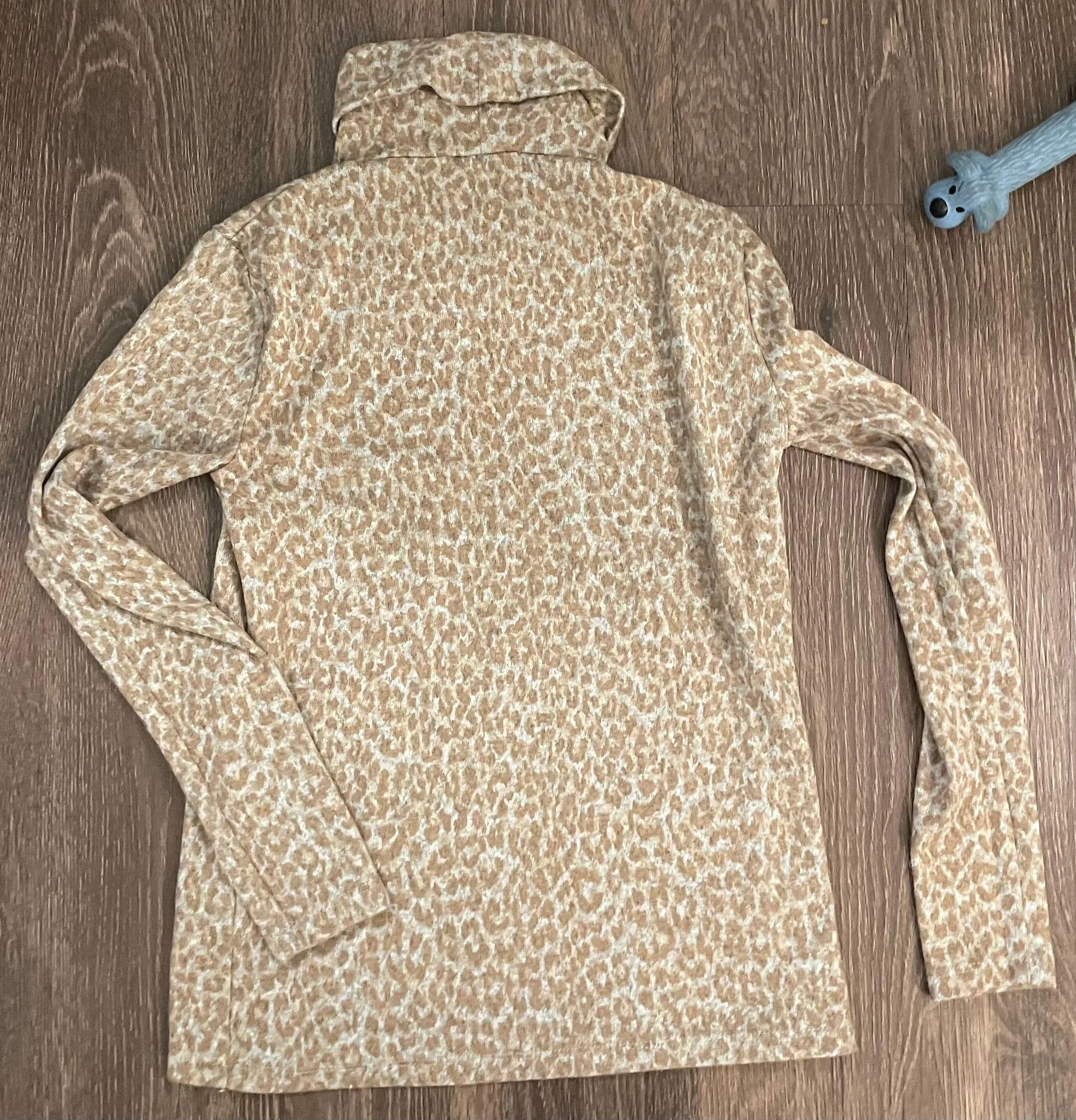 BeachLunchLounge Turtleneck - Image 2