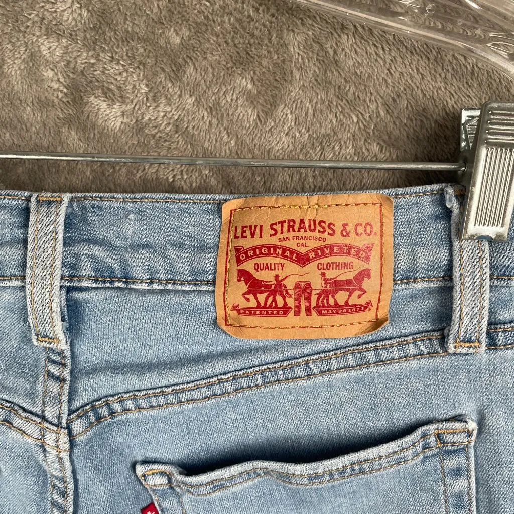 Levi’s High Rise Denim Shorts Women’s 27 Cutoff Distressed Minimal Y2K Coastal - Image 3