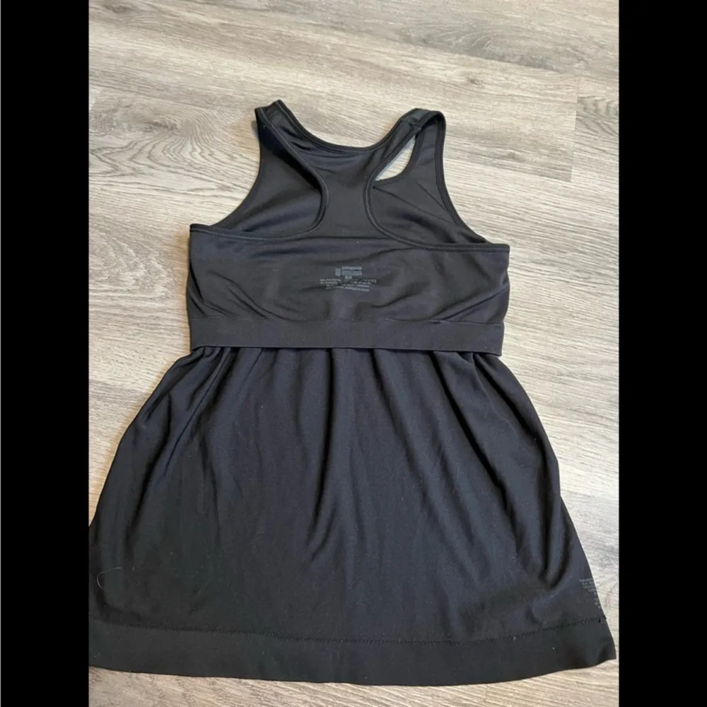 Patagonia Black Racerback A-Line Relaxed Seamless Shelf Bra Tank Top Size Medium - Image 5