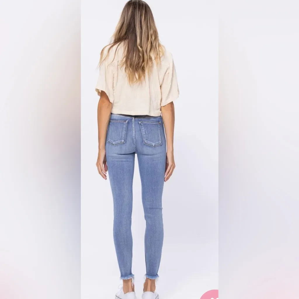 Judy Blue "Hold My Phone" Buttonfly Skinny Jeans, Sz 3/26 - Image 3