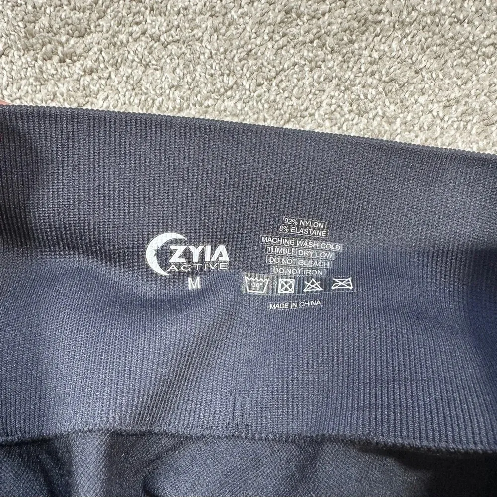 Zyia Active Black/White Ombre High Rise Performance Squat Proof 7/8 Leggings M - Image 11