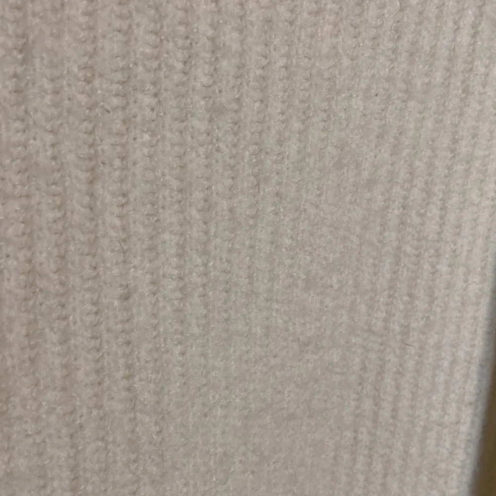 Rails  Alexi Pullover sweater cold shoulder size small - Image 3