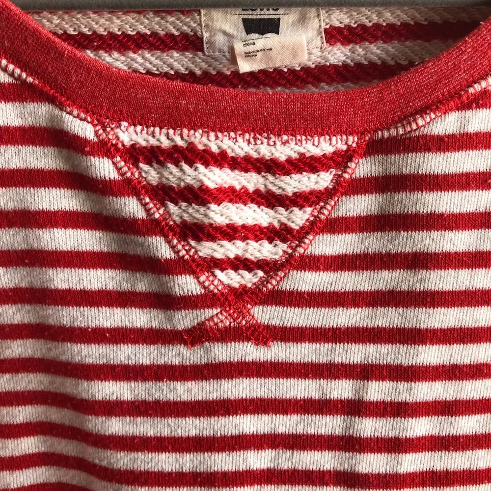 Levi’s Sweatshirt Red & White Stripes Scoop Neck Long Sleeves Sz XL GUC - Image 6