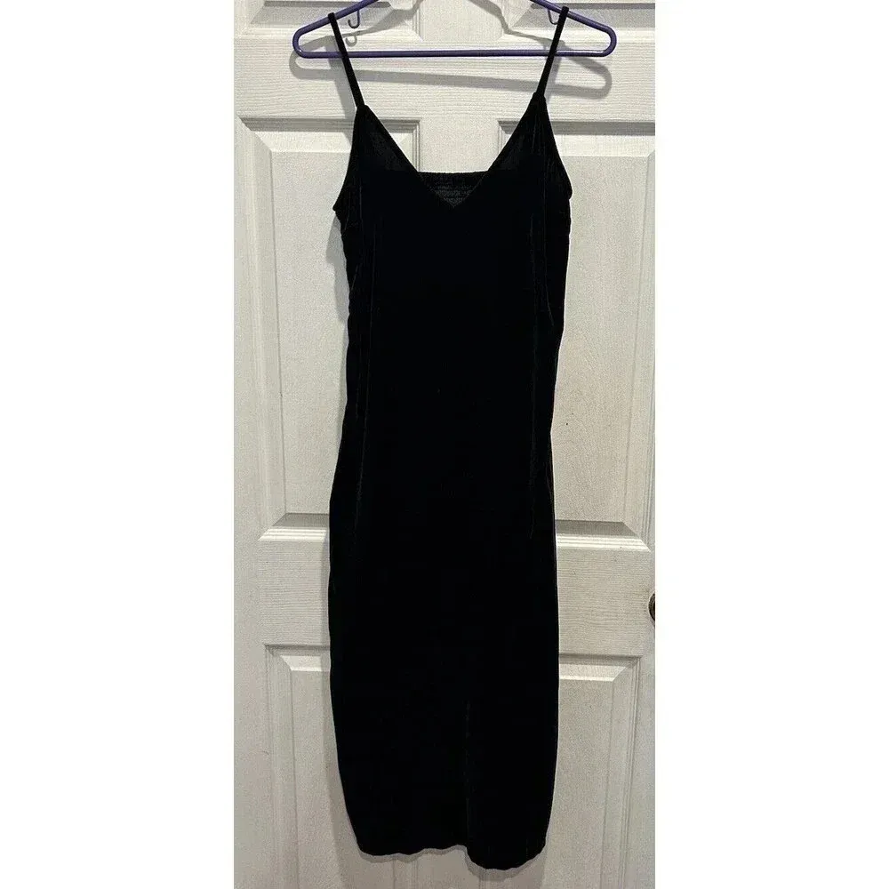 Old Navy Black Velvet Midi Slip Dress Side Slit Size Small Spaghetti Straps‎ - Image 2
