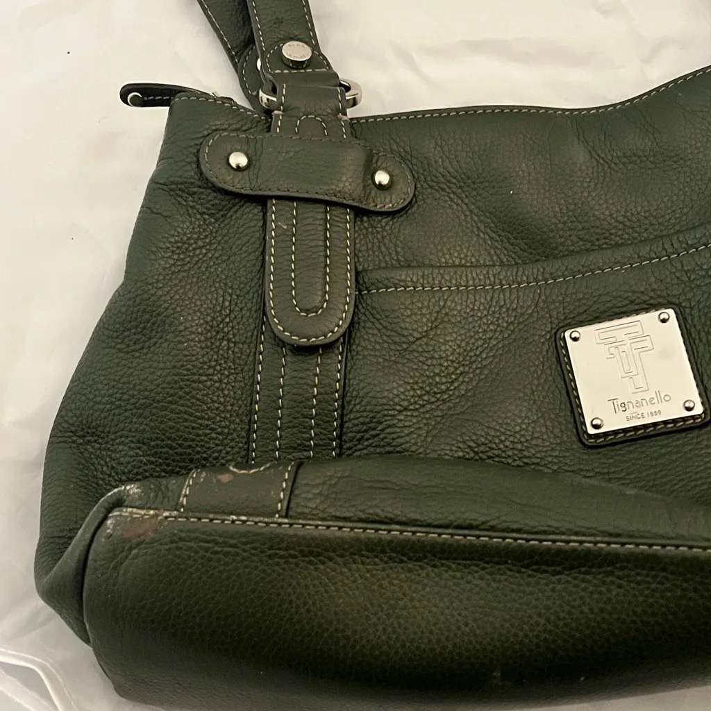 Tignanello Olive Green Leather Shoulder Bag - Image 5