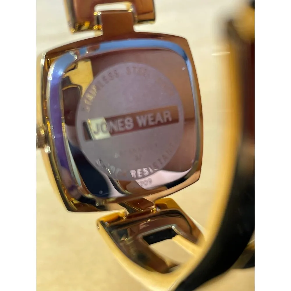 Jones Wear Vintage  Gold Tone Stainless Steel Watch Not Tested New In Box - Image 5