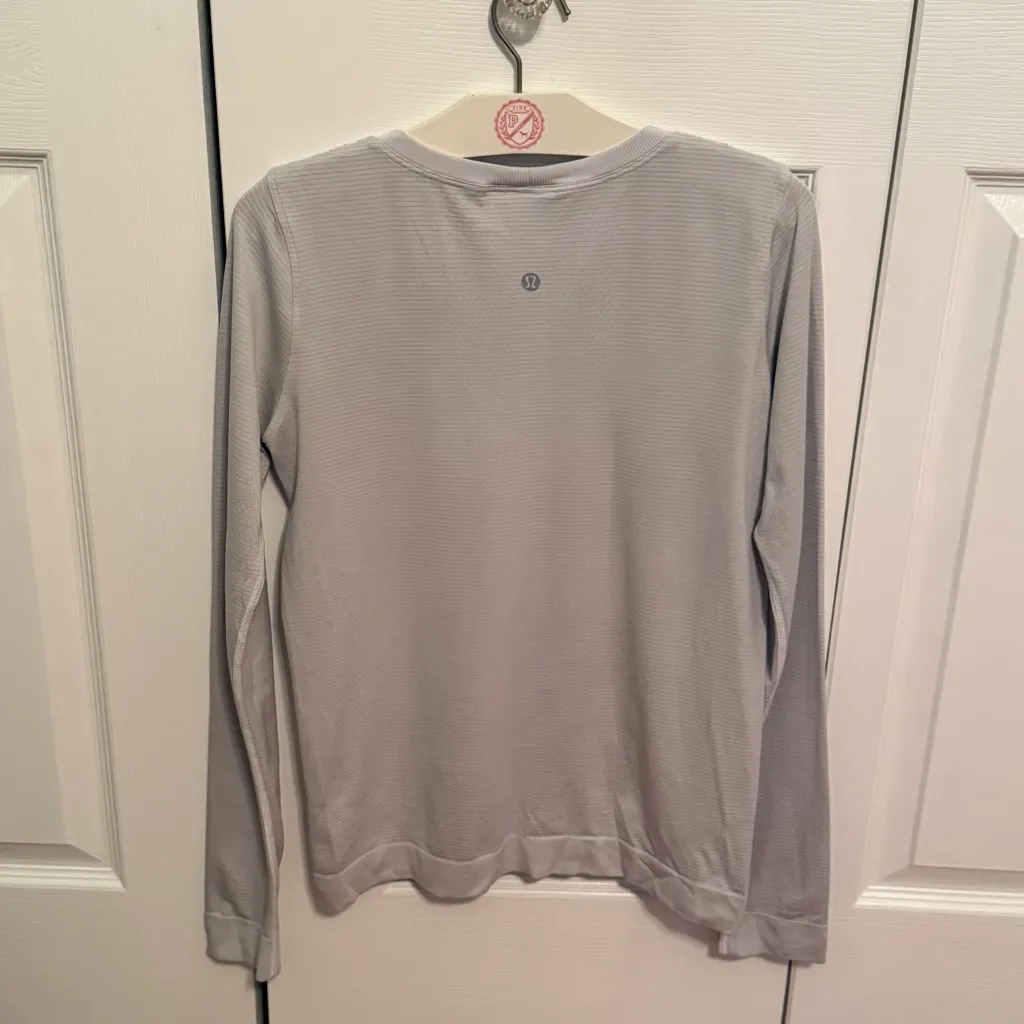 Lululemon Swiftly Tech Long-Sleeve Shirt 2.0 Waist Length in White - Image 3
