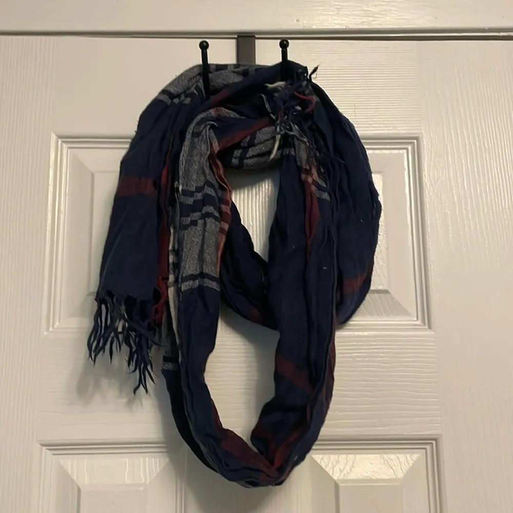 Vintage Abercrombie & Fitch Silk & Wool Navy Blue Maroon White Scarf One Size - Image 2